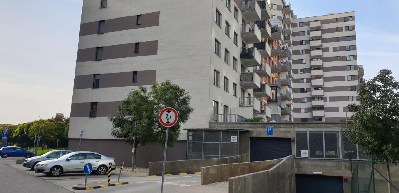 Apartman Bratislava City & Parking Εξωτερικό φωτογραφία